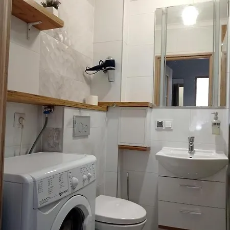 아파트 ※ Komfortowy Apartament ※ 2 Sypialnie ※ Balkon 그디니아